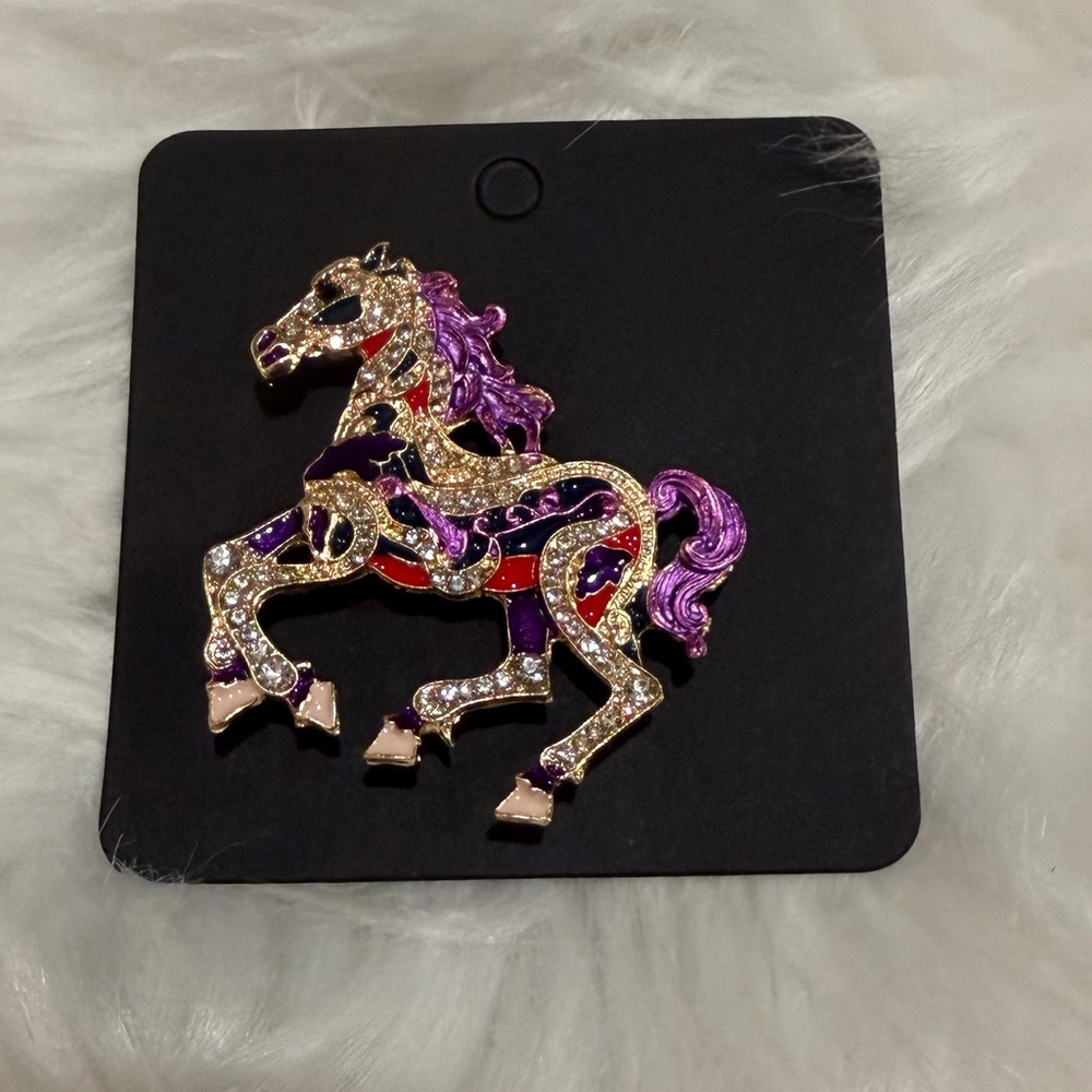 Sparkling Horse Brooch with Purple Accents - Picture 2 of 6